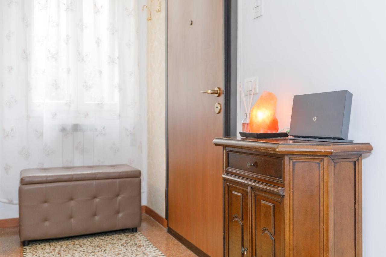 Gozzi House - Comoda Casa - Free Parking - Easy To Venice! Местре Екстер'єр фото
