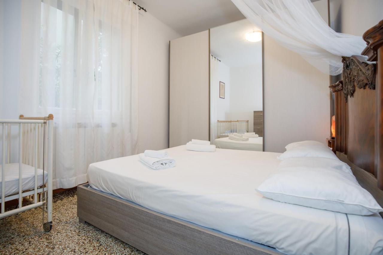 Gozzi House - Comoda Casa - Free Parking - Easy To Venice! Местре Екстер'єр фото