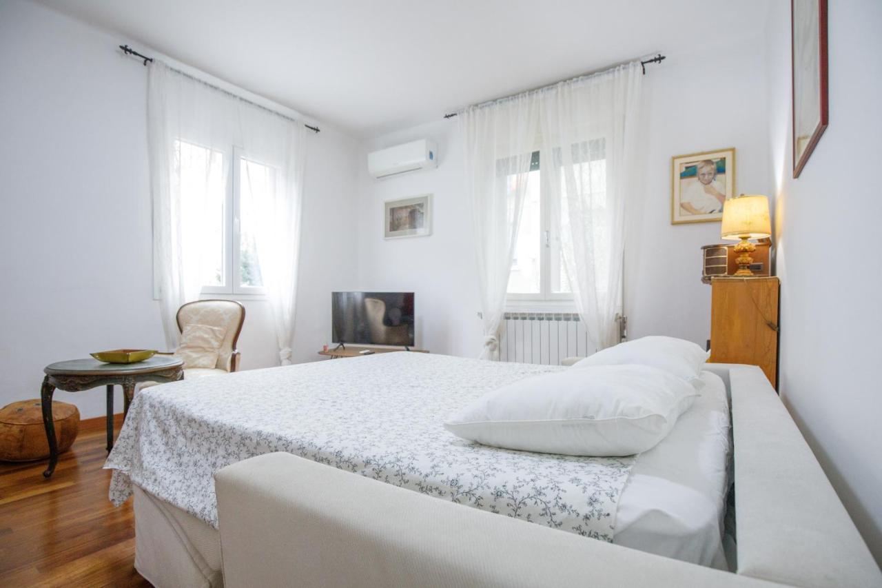 Gozzi House - Comoda Casa - Free Parking - Easy To Venice! Местре Екстер'єр фото